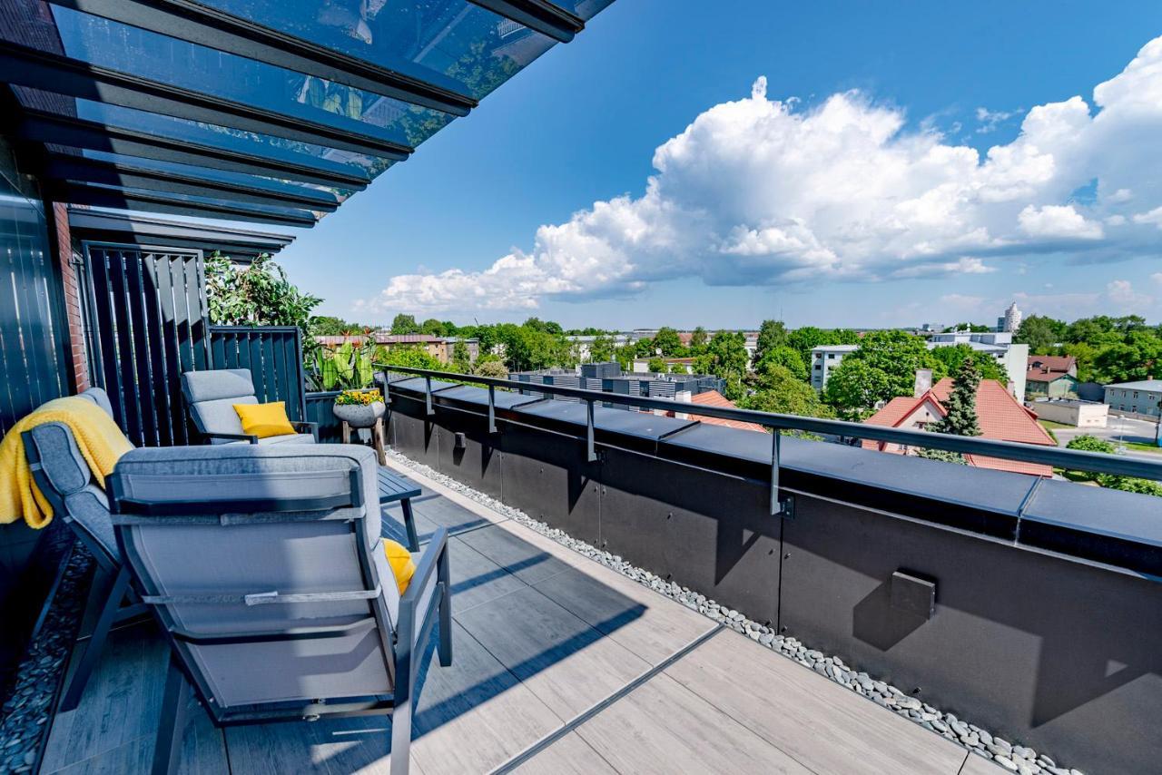 טרטו Artisa Riia Str 20B Luxury Penthouse Apartment מראה חיצוני תמונה